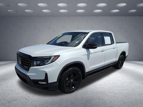 Used 2023 Honda Ridgeline Black Edition image 3
