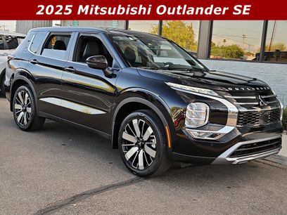 New 2025 Mitsubishi Outlander SE
