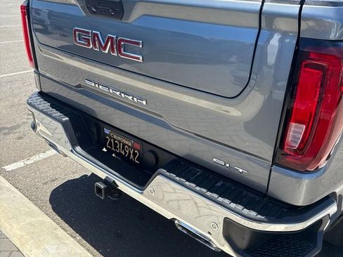 Used 2020 GMC Sierra 1500 SLT w/ SLT Premium Plus Package AWD/4WD image 11
