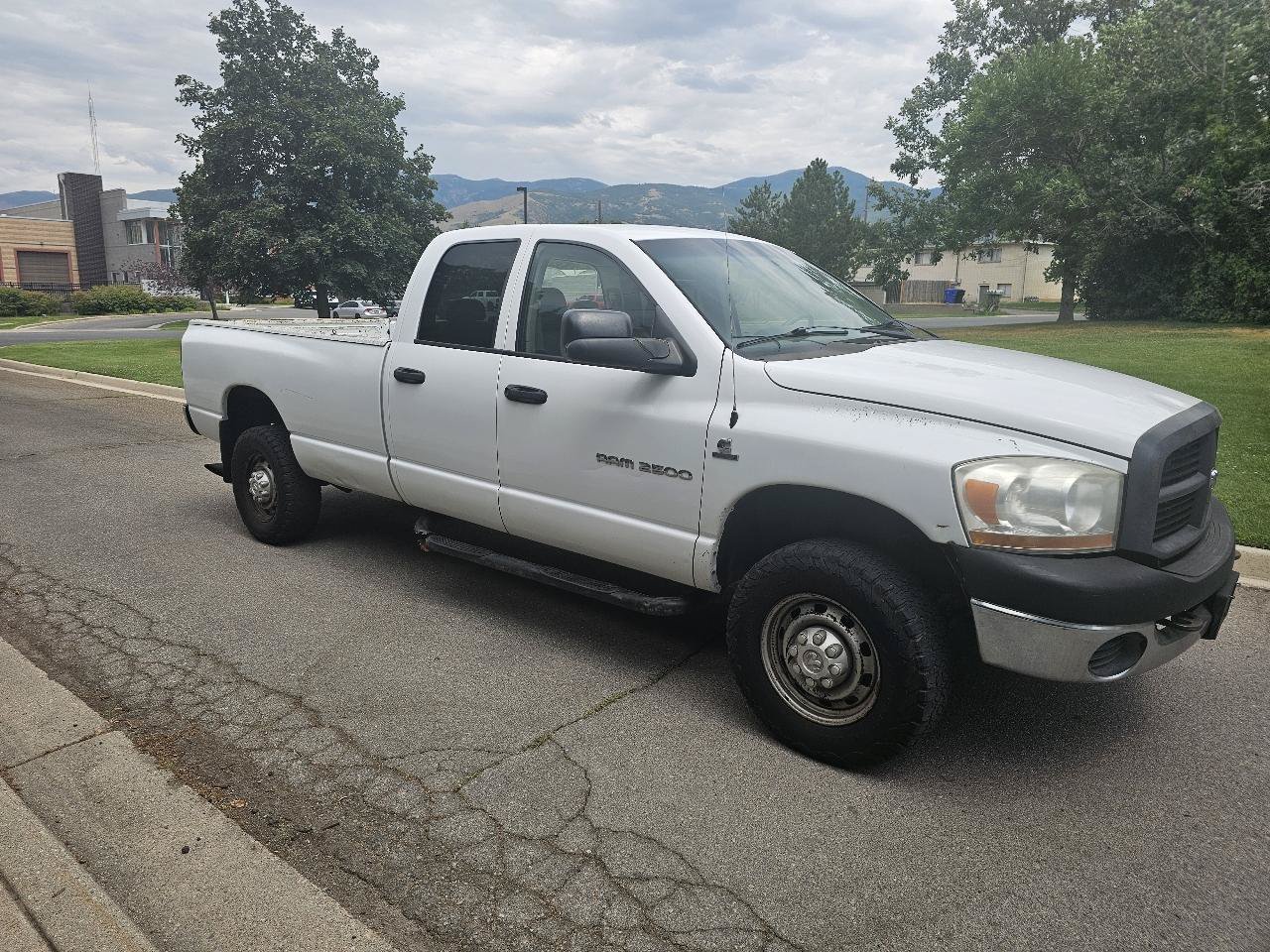 Used 2006 Dodge Ram 2500 Truck ST w/ Trailer Tow Group AWD/4WD image 3
