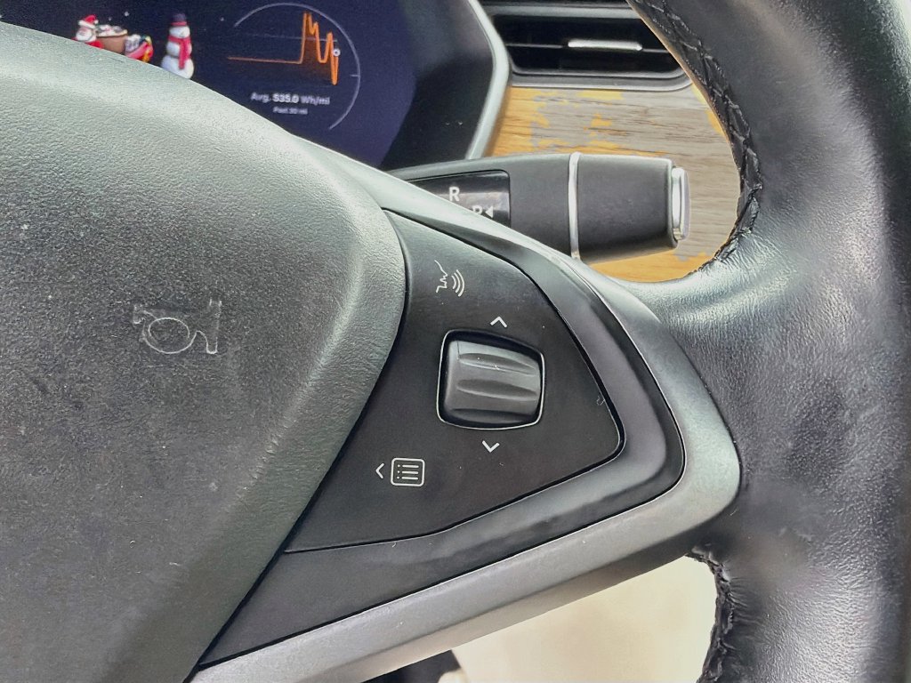 Used 2020 Tesla Model S Long Range AWD/4WD image 37