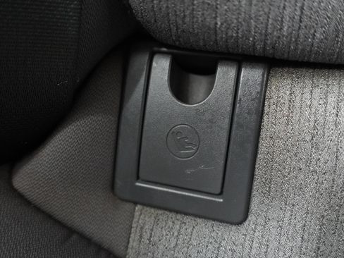 Used 2020 Toyota Camry LE image 29