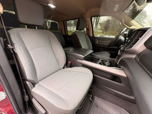 Used 2019 RAM 2500 Big Horn image 23