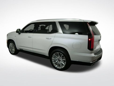 Used 2025 Cadillac Escalade Premium Luxury w/ Touring Package AWD/4WD image 7