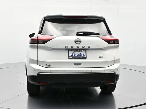 Certified 2024 Nissan Rogue SV image 7