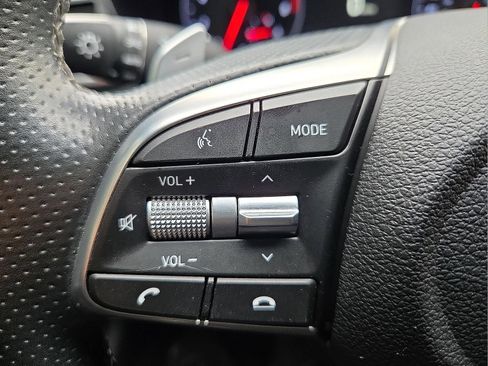 Used 2019 Genesis G70 3.3T Advanced RWD image 19
