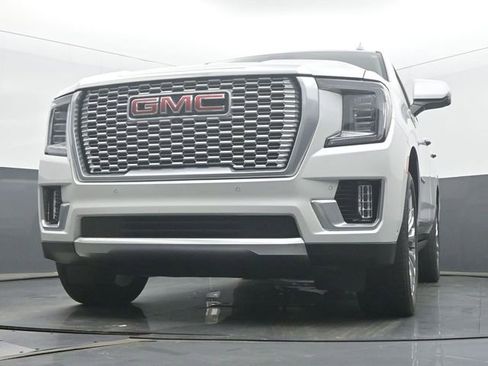 Used 2023 GMC Yukon Denali w/ Advanced Technology Package AWD/4WD image 46