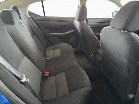Used 2024 Nissan Sentra SV FWD image 39