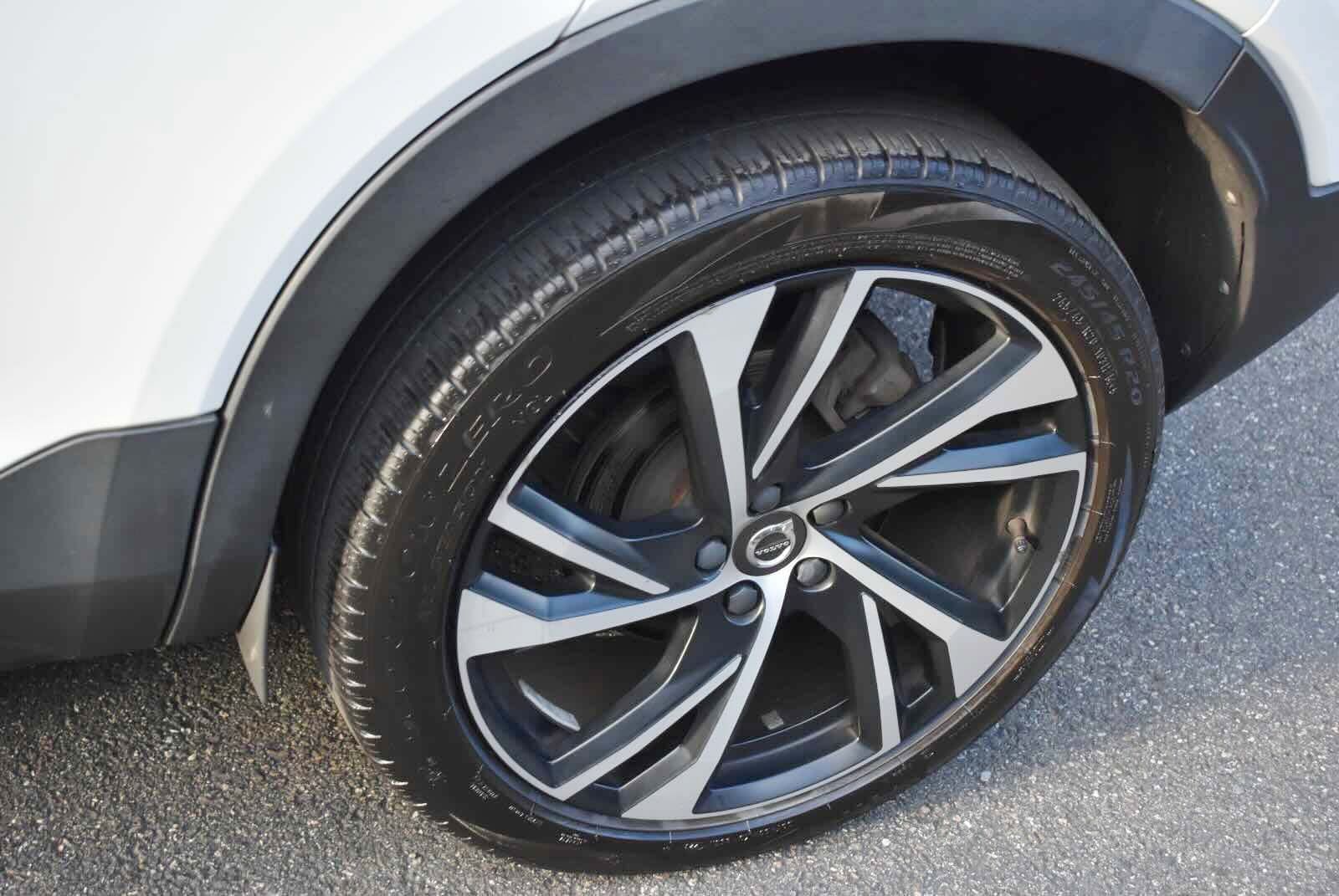 Used 2019 Volvo XC40 T5 R-Design AWD/4WD image 36