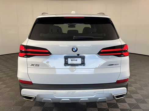 Used 2024 BMW X5 xDrive40i AWD/4WD image 6