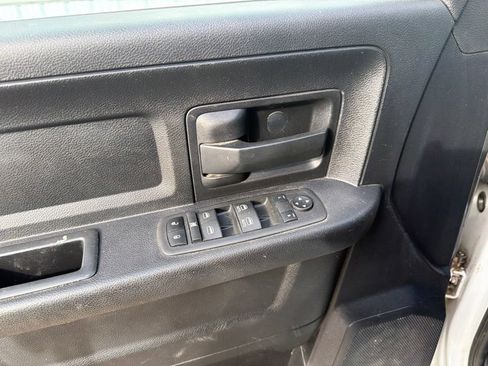 Used 2014 RAM 1500 ST w/ SXT Appearance Group AWD/4WD image 12
