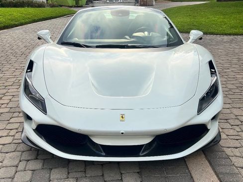Used 2022 Ferrari F8 Tributo RWD image 20