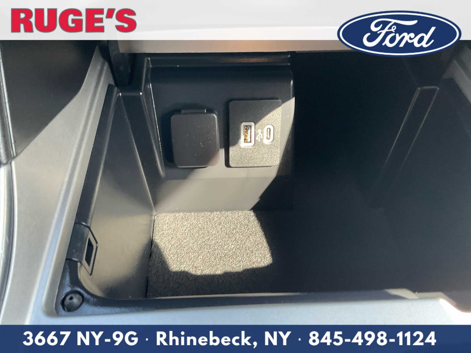 Certified 2023 Ford Explorer XLT w/ Equipment Group 202A AWD/4WD image 25