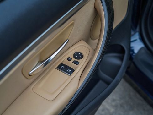 Used 2019 BMW 430i Coupe w/ Convenience Package RWD image 10