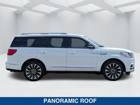 Used 2020 Lincoln Navigator Reserve RWD image 4