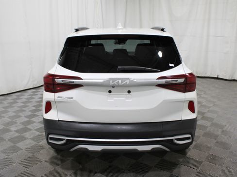 Used 2023 Kia Seltos S w/ Navigation Package image 32