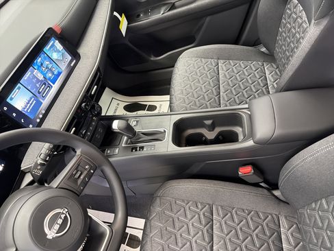 New 2026 Nissan Kicks SV image 15