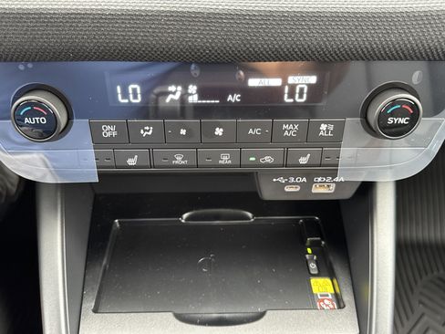New 2026 Subaru Outback Limited AWD/4WD image 22