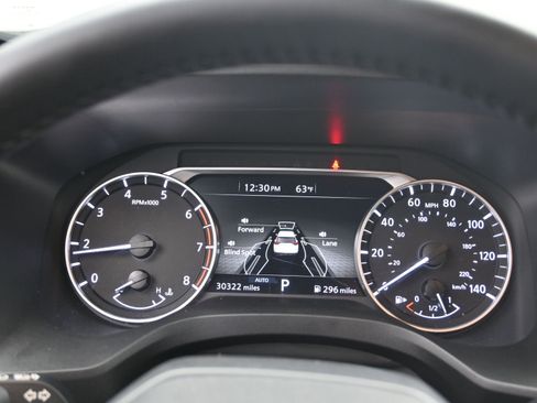 Used 2025 Nissan Rogue SV image 21