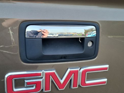 Used 2015 GMC Sierra 3500 Denali w/ Duramax Plus Package image 9