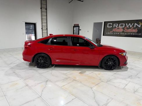 Used 2023 Honda Civic Sport image 8