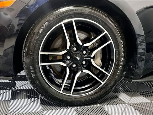 Used 2023 Ford Mustang GT RWD image 8