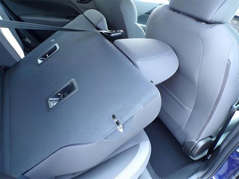 Certified 2025 Subaru Crosstrek 2.0i Premium image 14