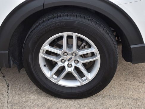 Certified 2025 Ford Explorer Active image 14