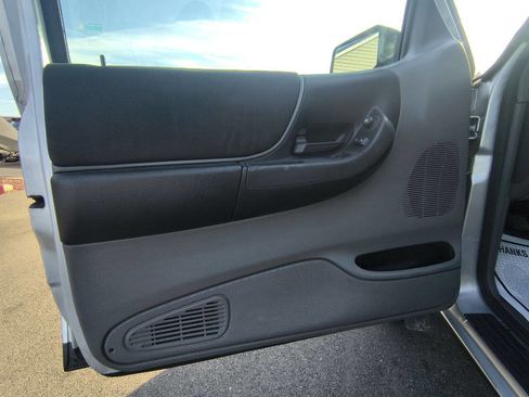 Used 2011 Ford Ranger XLT image 15