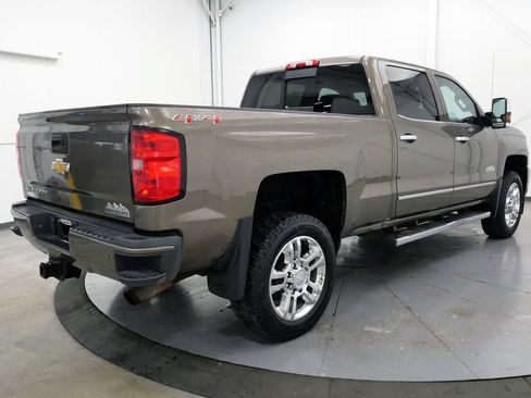 Used 2015 Chevrolet Silverado 2500 High Country w/ High Country Premium Package AWD/4WD image 7