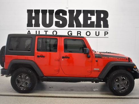 Used 2018 Jeep Wrangler Unlimited Rubicon AWD/4WD image 2