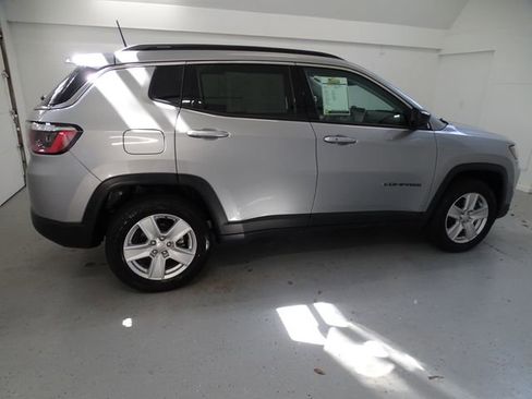 Certified 2022 Jeep Compass Latitude AWD/4WD image 20