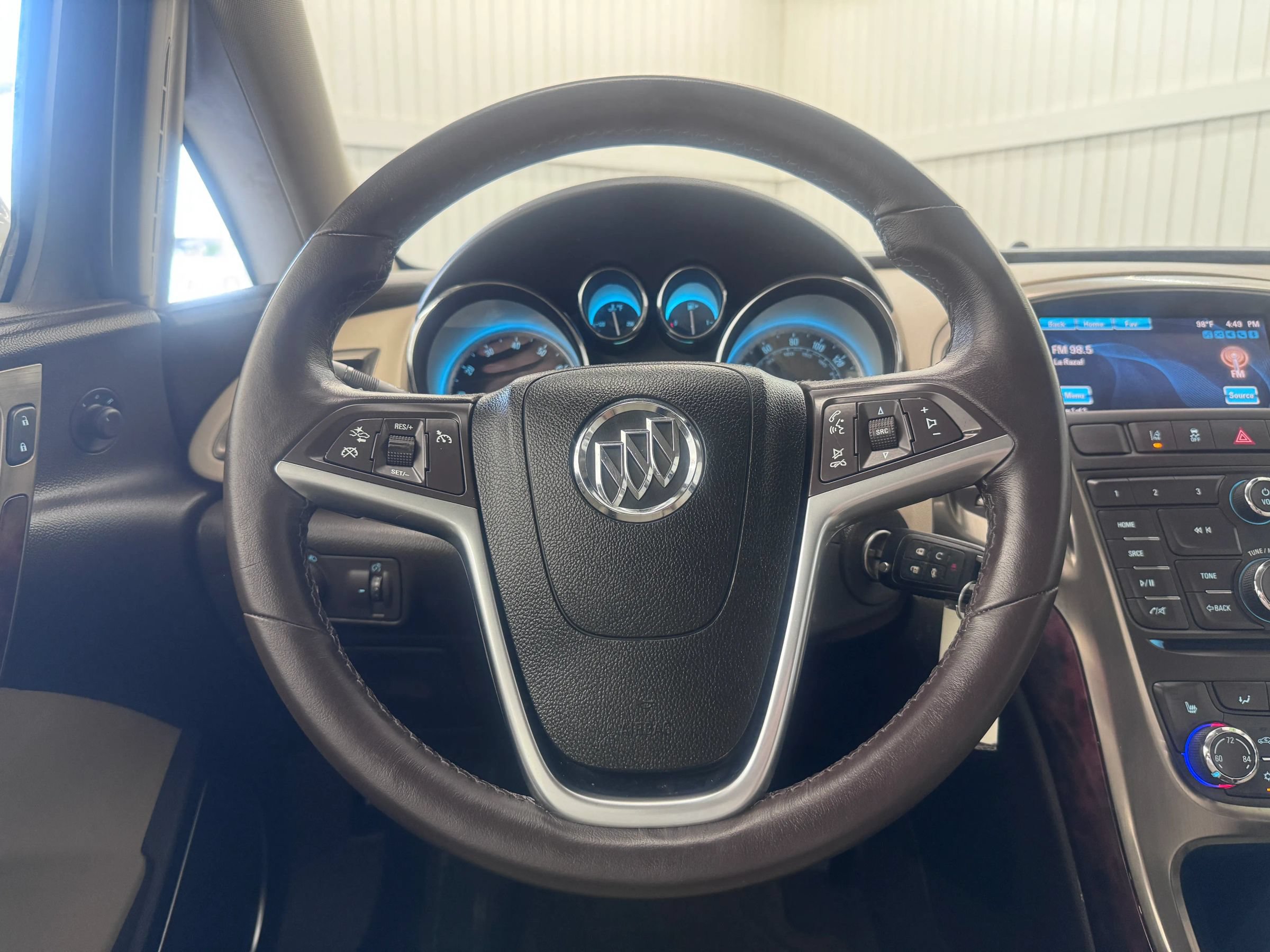 Used 2014 Buick Verano Convenience FWD image 19