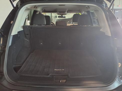 Used 2021 Nissan Rogue SV AWD/4WD image 7