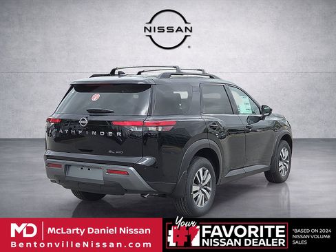 New 2026 Nissan Pathfinder SL AWD/4WD image 5