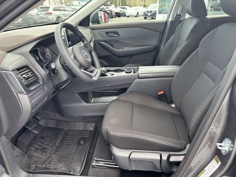 Used 2023 Nissan Rogue S AWD/4WD image 12