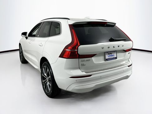 Used 2022 Volvo XC60 B5 Momentum w/ Protection Package Premier image 7