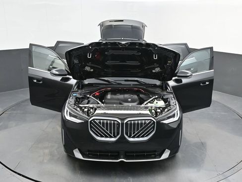 Used 2025 BMW X3 xDrive30i w/ Premium Package image 46