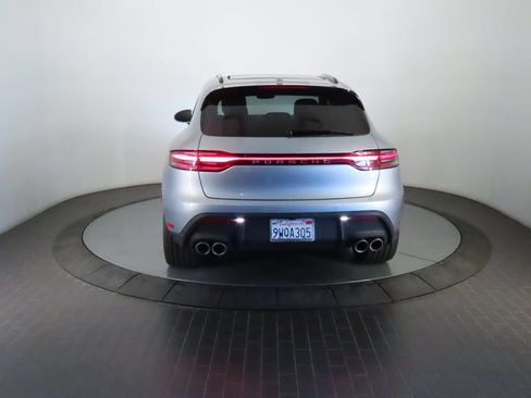 Certified 2026 Porsche Macan AWD/4WD image 6