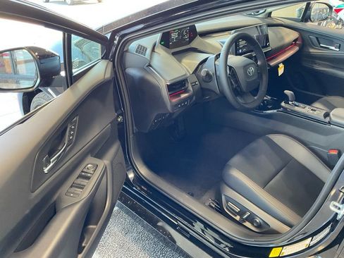 New 2026 Toyota Prius Plug-In Hybrid image 9