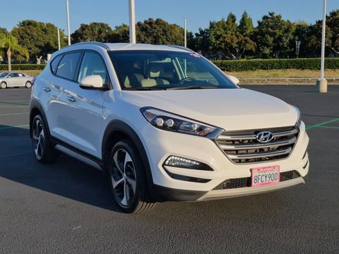 Used 2018 Hyundai Tucson Limited FWD image 3