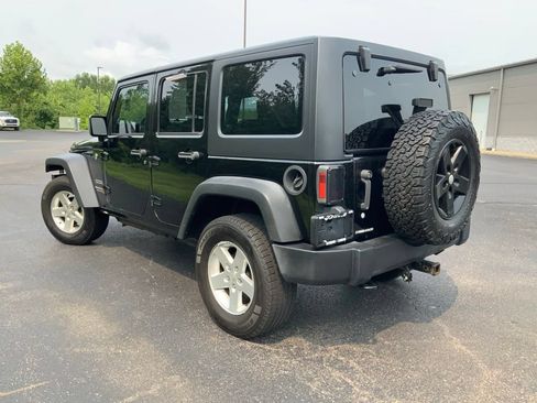 Used 2017 Jeep Wrangler Unlimited Sport w/ Quick Order Package 23S AWD/4WD image 9
