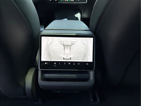 Used 2024 Tesla Model 3 Performance AWD/4WD image 37
