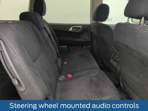 Used 2014 Nissan Pathfinder SV image 17