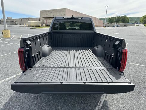 Used 2025 Toyota Tundra SR5 w/ SR5 Premium Package AWD/4WD image 31