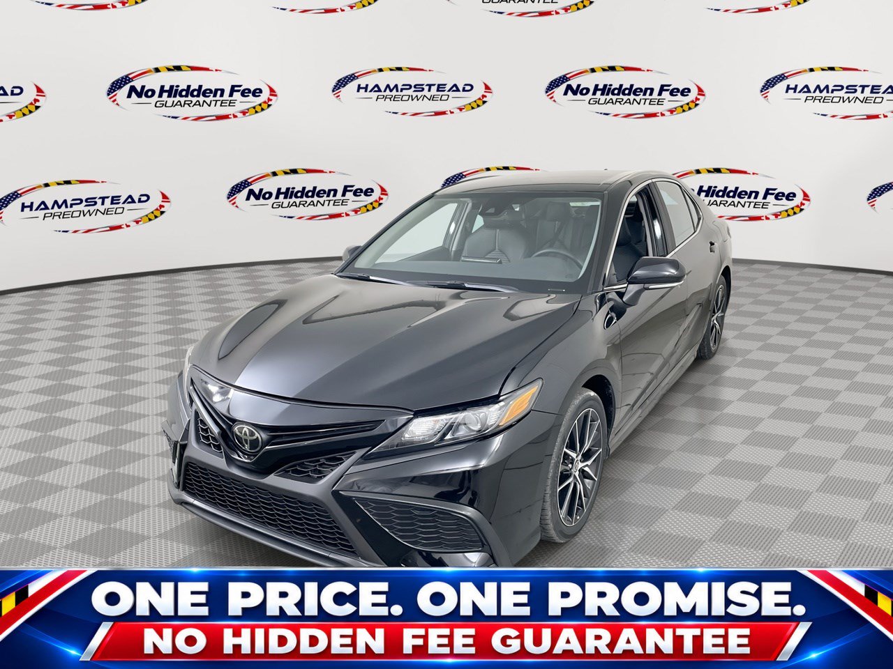 Used 2023 Toyota Camry SE FWD image 1