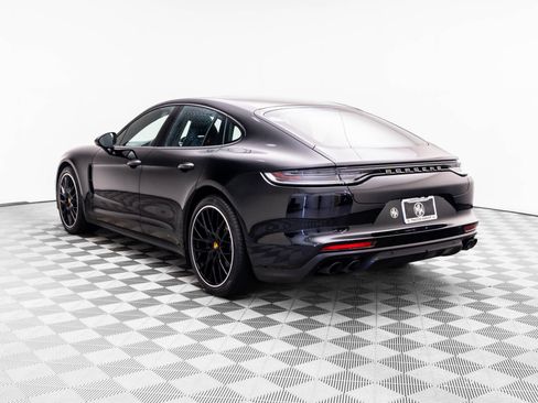 Used 2023 Porsche Panamera 4 Platinum Edition AWD/4WD image 3