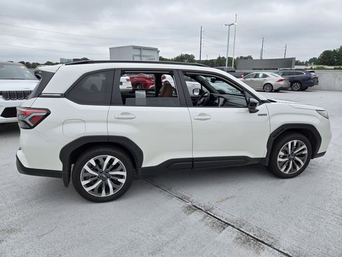 Used 2025 Subaru Forester Touring w/ Touring Package AWD/4WD image 6