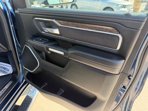 Used 2020 RAM 1500 Laramie AWD/4WD image 17