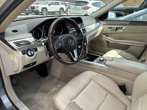 Used 2014 Mercedes-Benz E 350 Sedan image 9